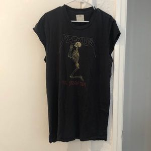 🆕 Yeezus Tour T-Shirt 🆕